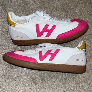 Vintage Havana White & Pink Women's Sneakers with Gold Accent - Logo